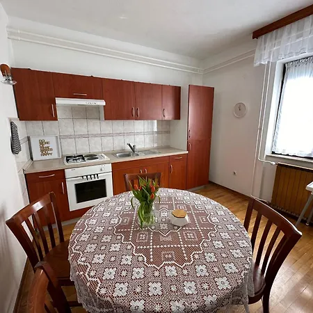 Apartment Sunny Hill Ilirska Bistrica