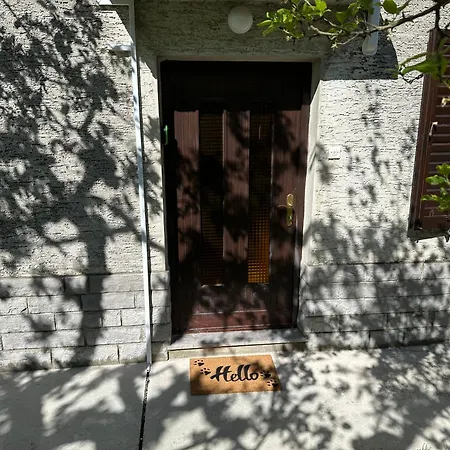 Sunny Hill Apartment *
